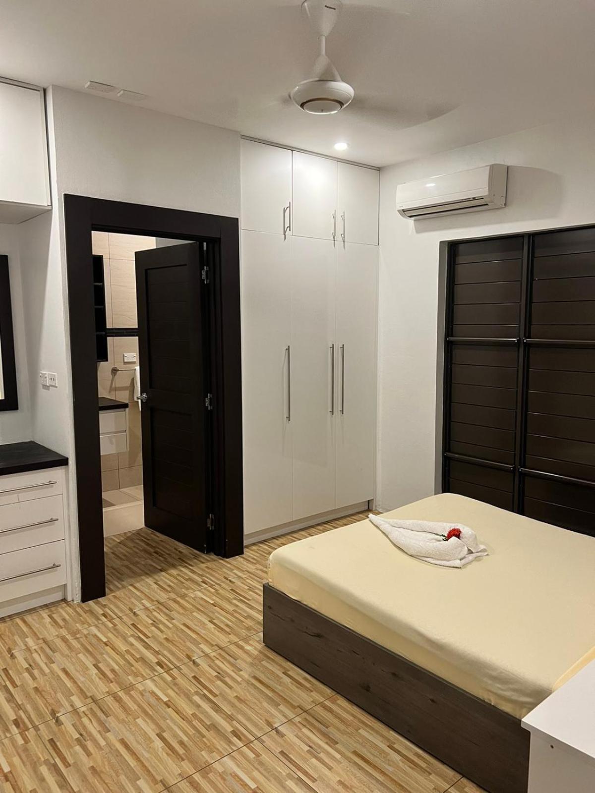 Garden Apartments นาดี ภายนอก รูปภาพ