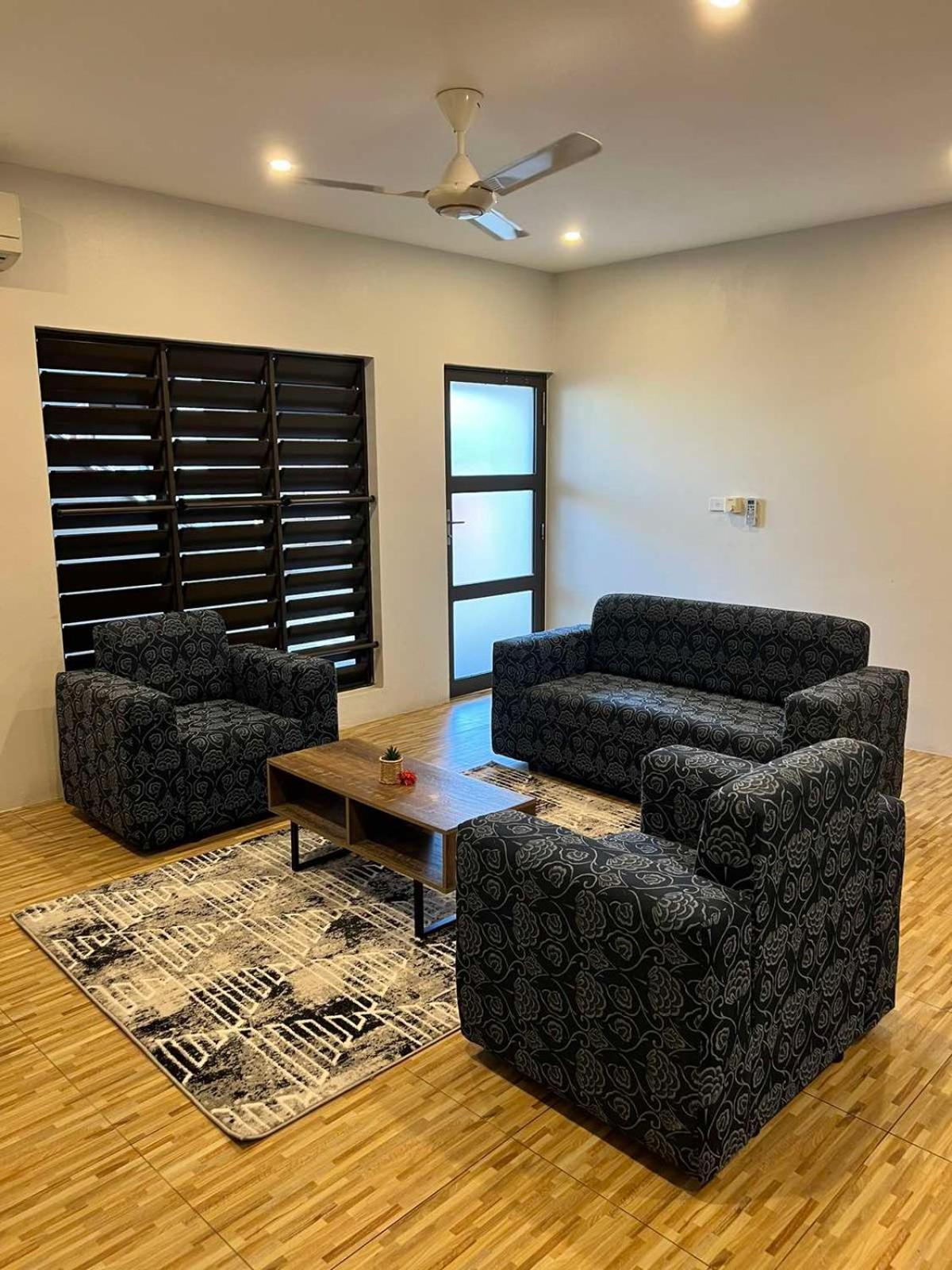 Garden Apartments นาดี ภายนอก รูปภาพ