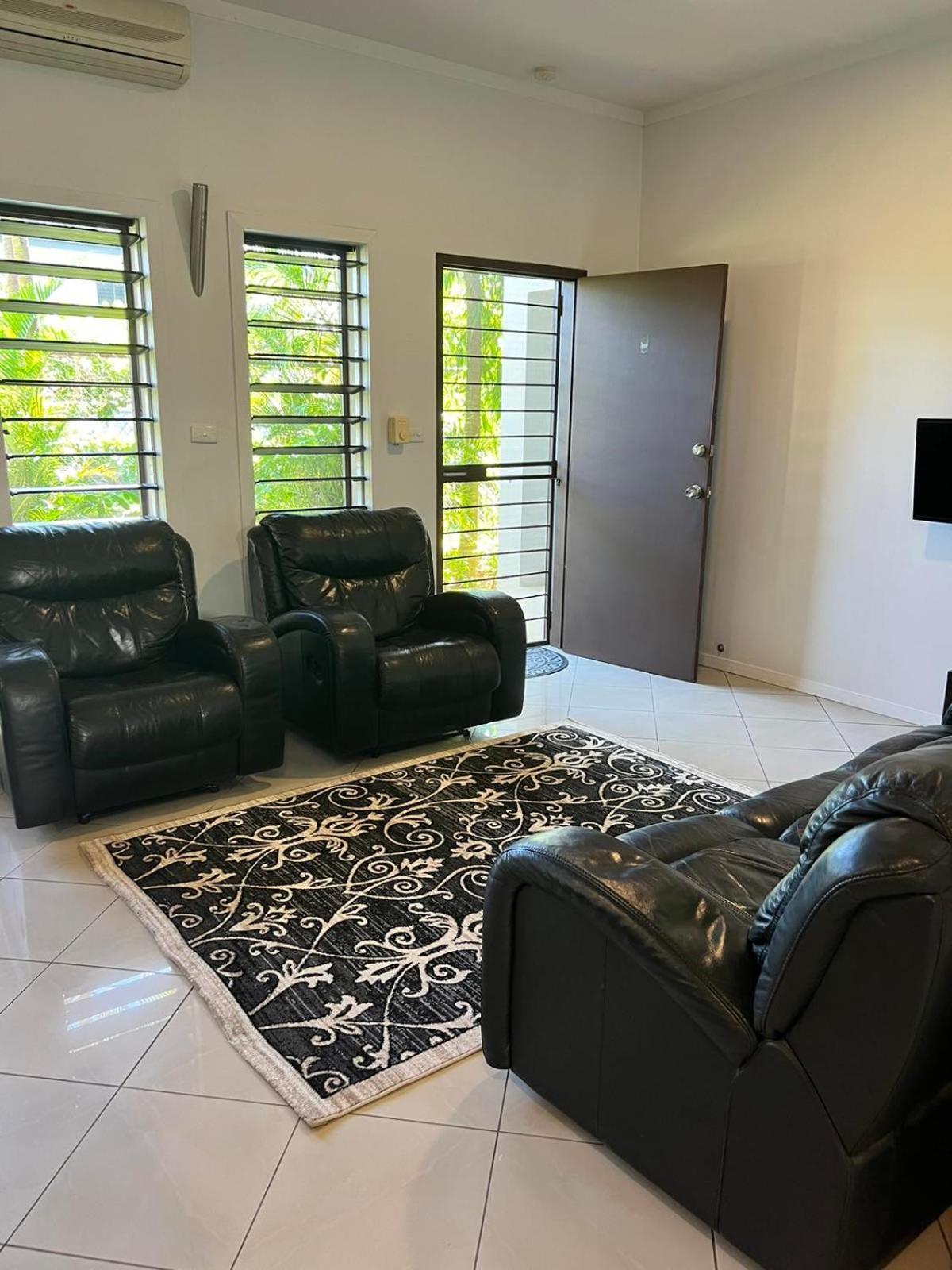 Garden Apartments นาดี ภายนอก รูปภาพ