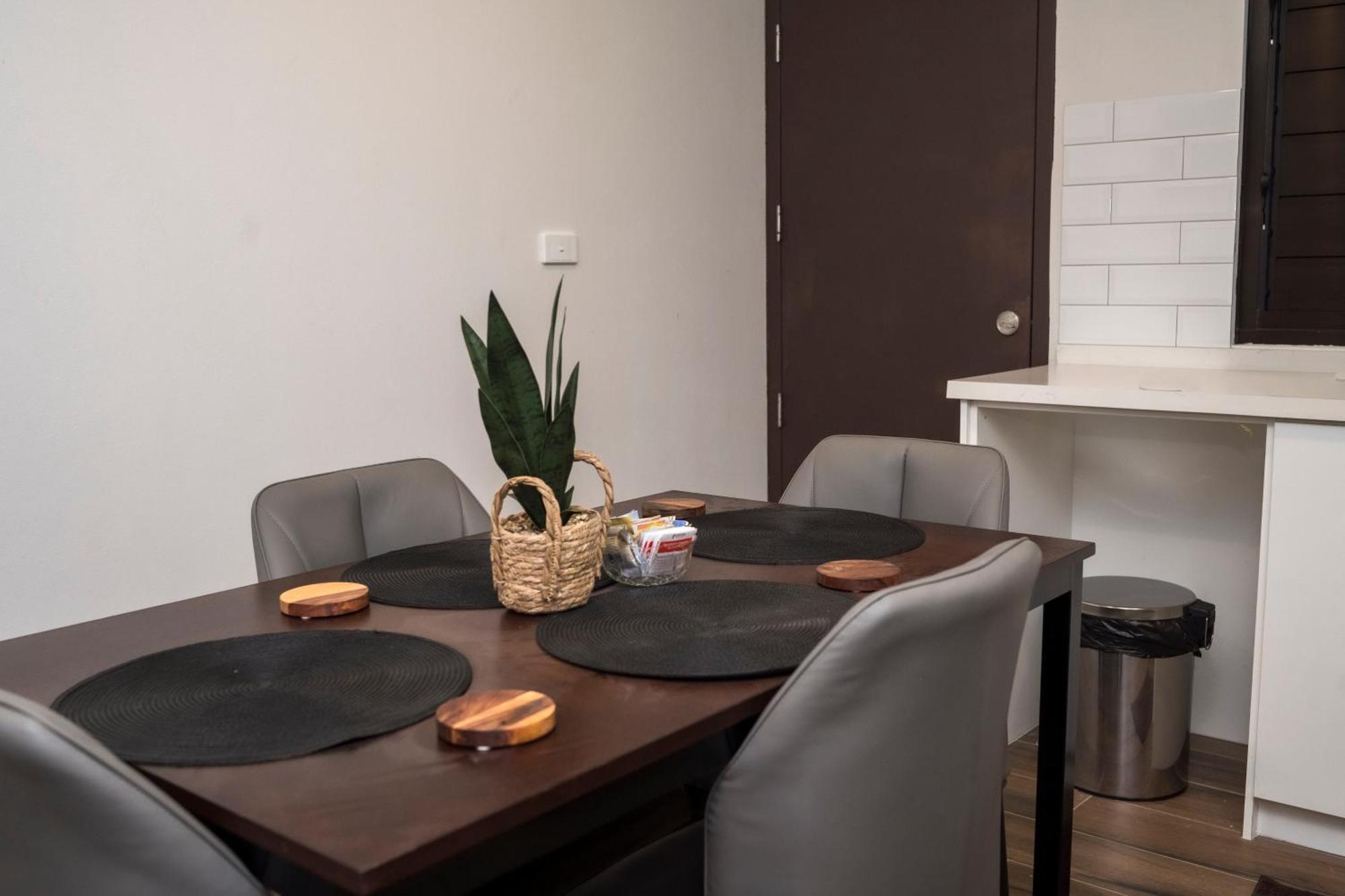 Garden Apartments นาดี ภายนอก รูปภาพ